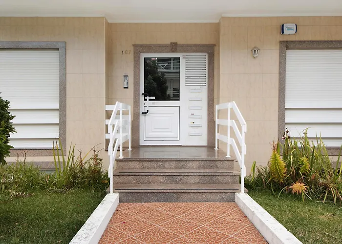 Barra Sol - Lighthouse On The